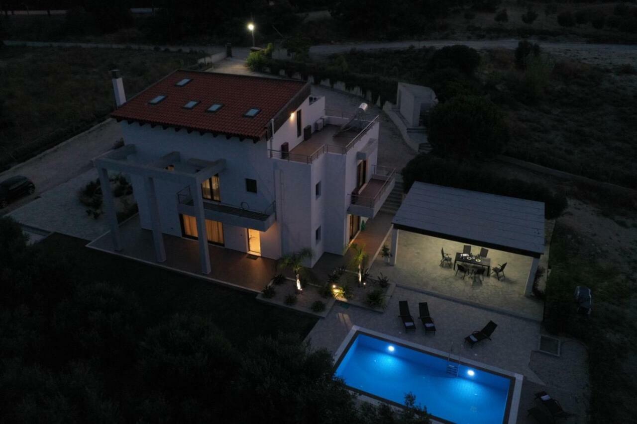 La Luna Villa Tsairi Eksteriør bilde